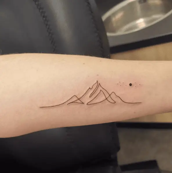 Curvy Line Mountain Tattoo Piece